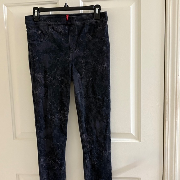 Spanx Medium Skinny Jeans – Dark Wash Marble Print - Picture 1 of 4